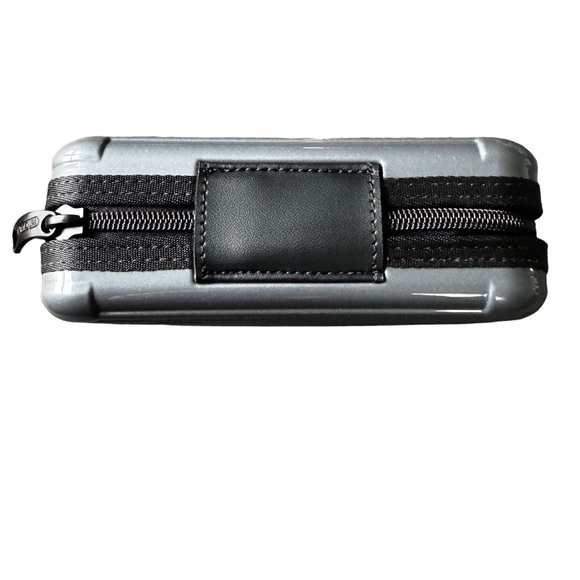 RIMOWA Eva Air Amenity Kit Case Hard Shell Gray Collectors Rare 2017 - Picture 4 of 6